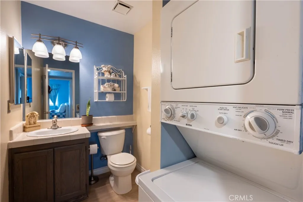 19251 Elm Drive, Apple Valley, California 92308 home-pic-10